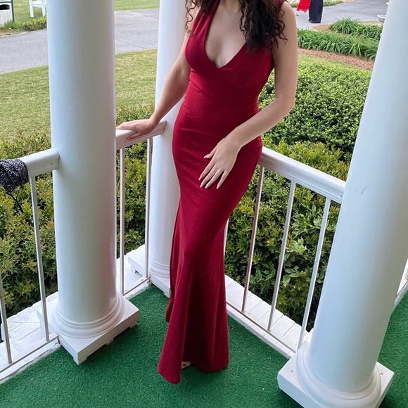 Red Prom/Formal Dress - Picture 2 of 2